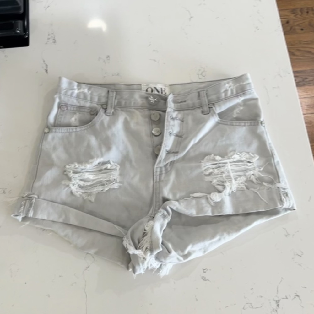 One Teaspoon - light gray denim shorts